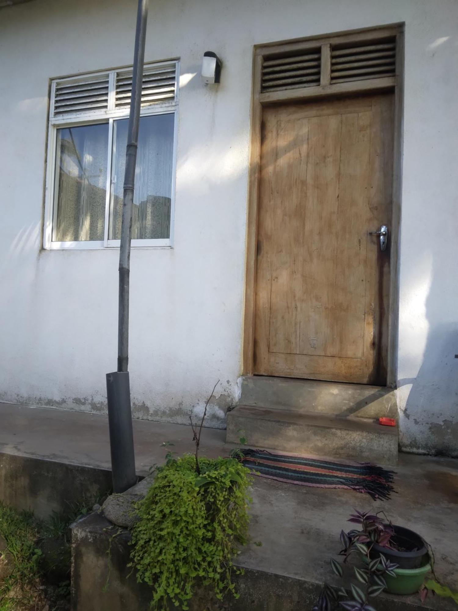 Sunray Rest - Beach View Homestay Mirissa Bagian luar foto